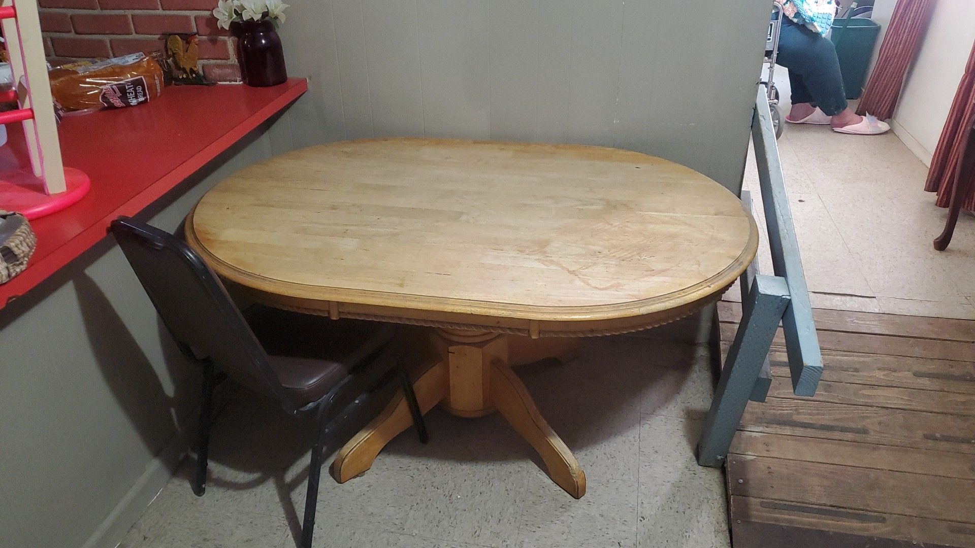 Dining room oak table
