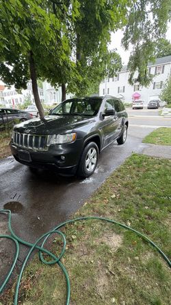 Jeep Grand Cherokee laredo