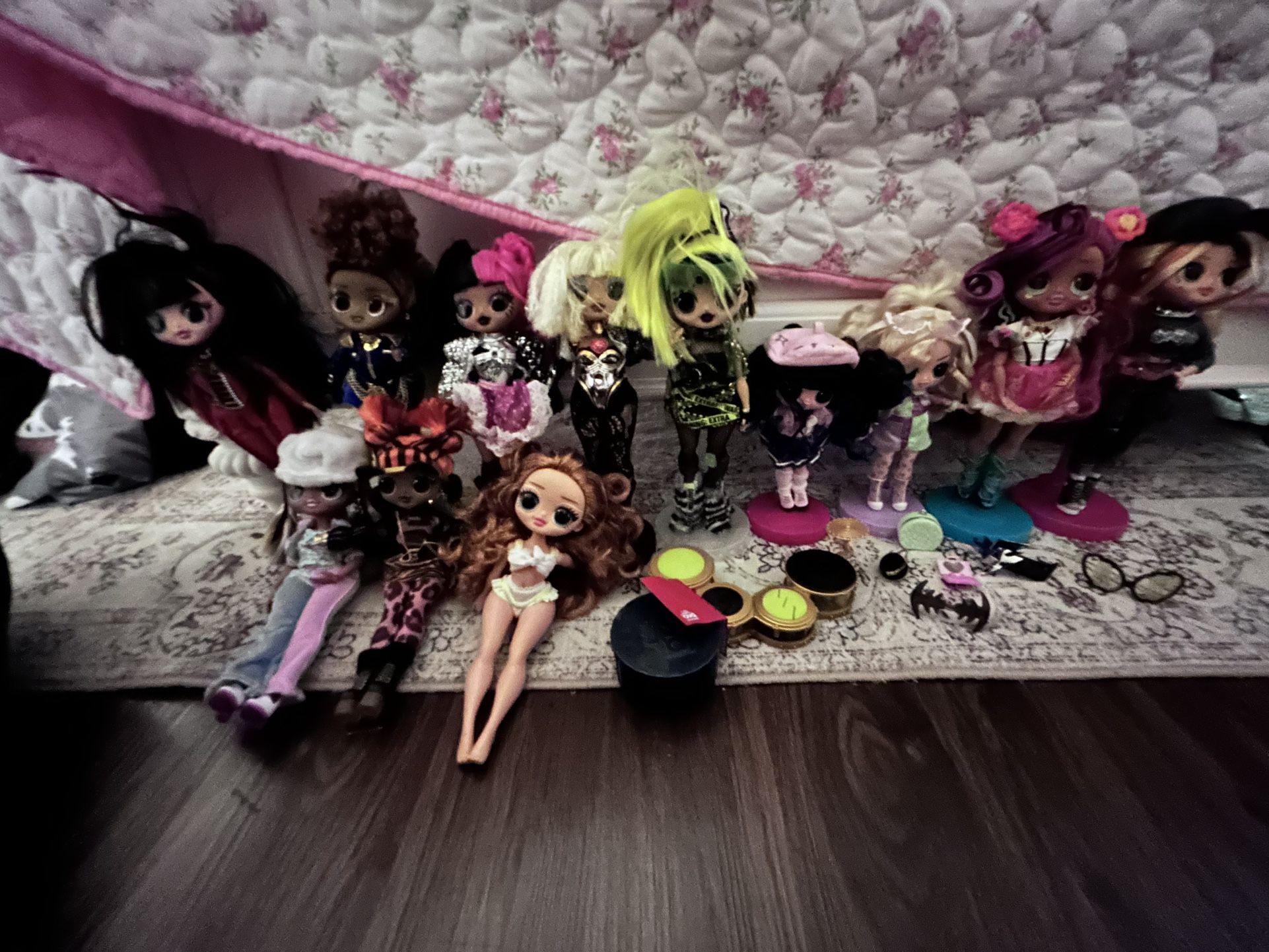 LoL Dolls Collection