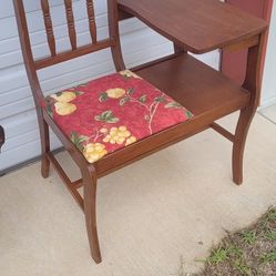 Antique Gossip Chair 