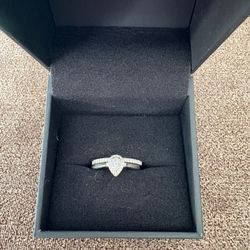 Pear Cut Wedding Ring