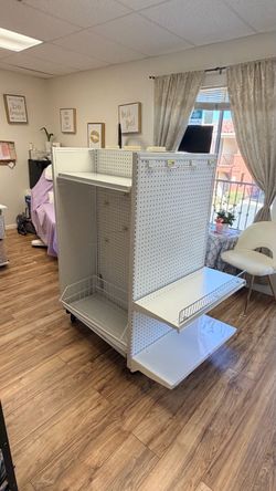Rolling Gondola shelving for storer