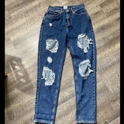Womens Urban Outfitters Mom High Rise Distressed Jeans Size 27