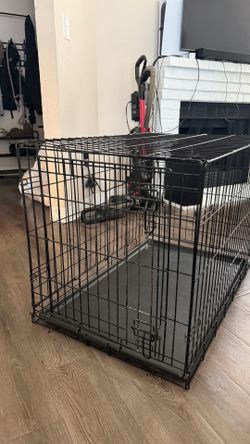 36” Midwest Dog Crate/Kennel – Folding w/ Tray – Good Condition (41–70 lbs)