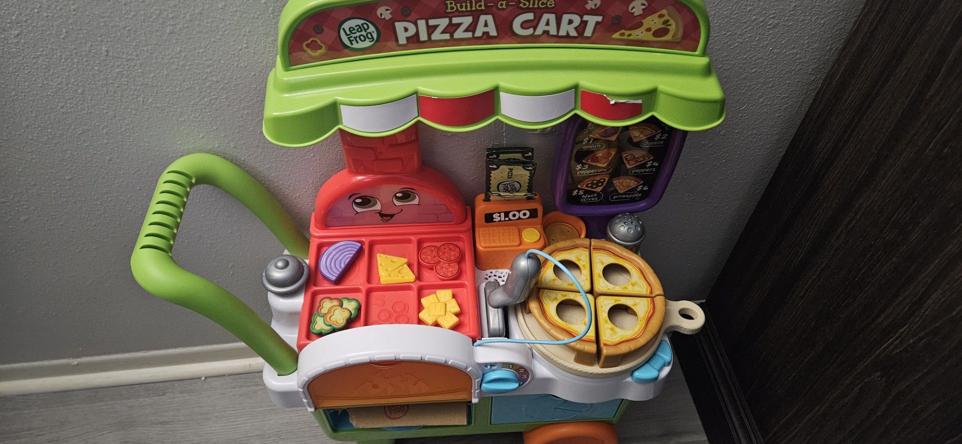 Leap frog pizza cart