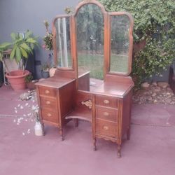 Vintage Vanity  Mirror with Tilting Side Mirrors Six Dovetail vetail Drawers Solid Wood Side Tilting Mirrors