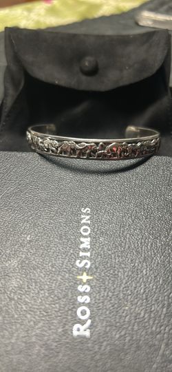Sterling Silver Elephant Cuff Bracelet Size 7.5..