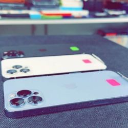 iPhone 13 Pro max 256gb Condition Like New Unlocked