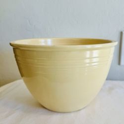 Vintage fiesta ware mixing bowl #5 ivory