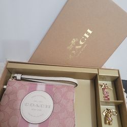 COACH  Wrist Wallet