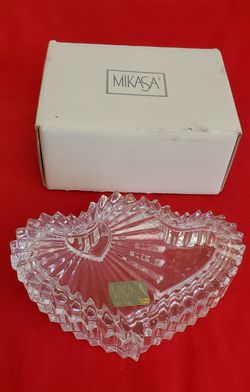 Mikasa FOREVER LOVE Lead Crystal Covered Double Heart Trinket Box Made in Germany