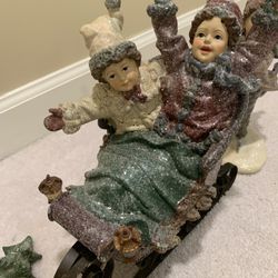 Sleigh Ride Holiday Decor