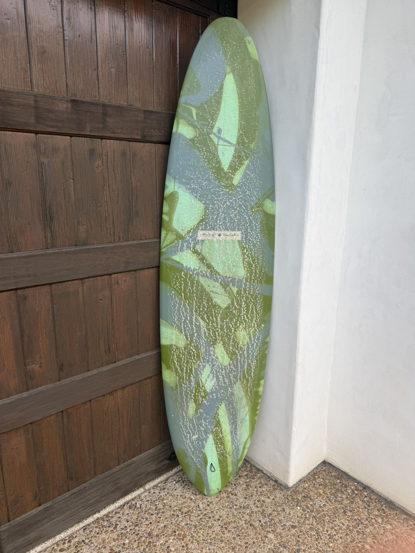 Ryan Lovelace v.Bowls Surfboard