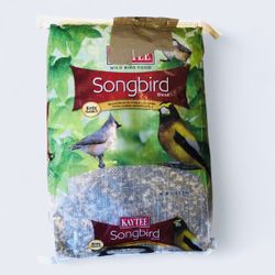 2 Kaytee Songbird Blend is a high-energy