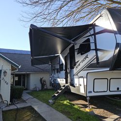 Keystone Raptor Toy Hauler