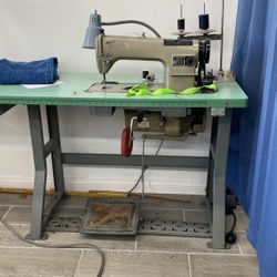 Consew Model 230 Industrial Straight 1 Needle Sewing Machine 