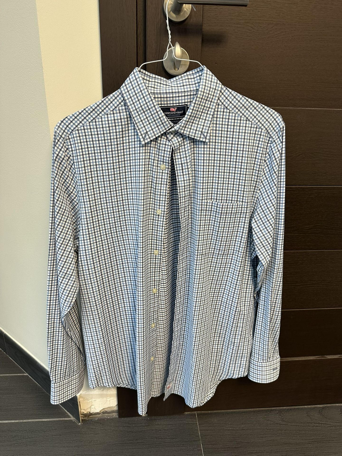 Vineyard Vines Classic Fit Men’s Casual Dress Shirt (M)