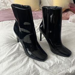 New Black Ankle Heel Booties, Size 7 For Sale $10.00