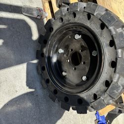 S70 Bobcat Solid Tires 