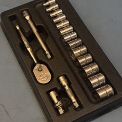 Snap-on Tools 17 pc 1/4" Drive 6-Point Metric Starter Set
