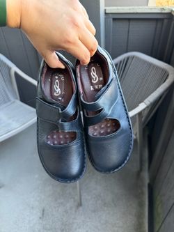 Cute Black MaryJane style shoes Size 36