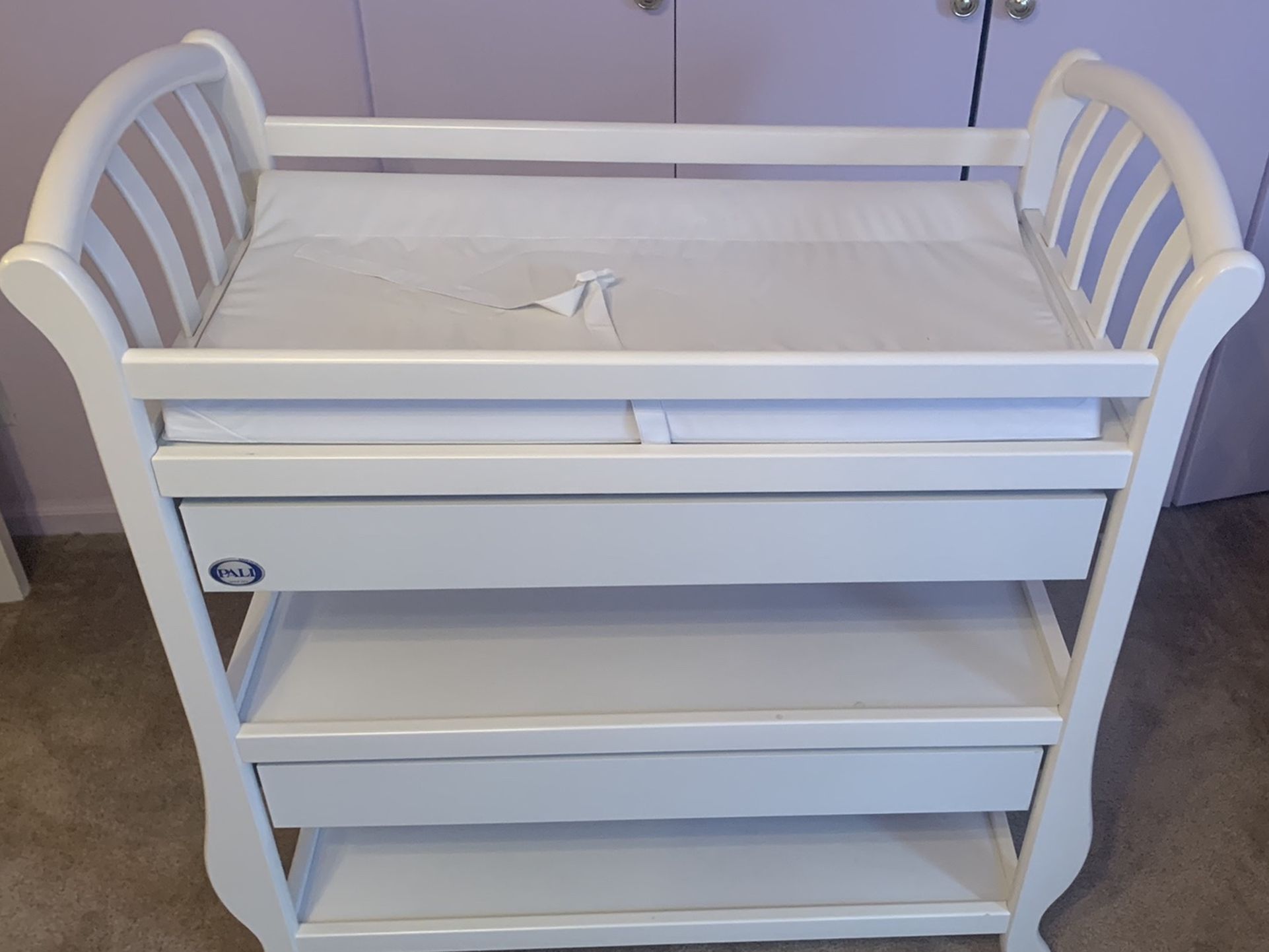 Pali Changing Table W/ Drawers