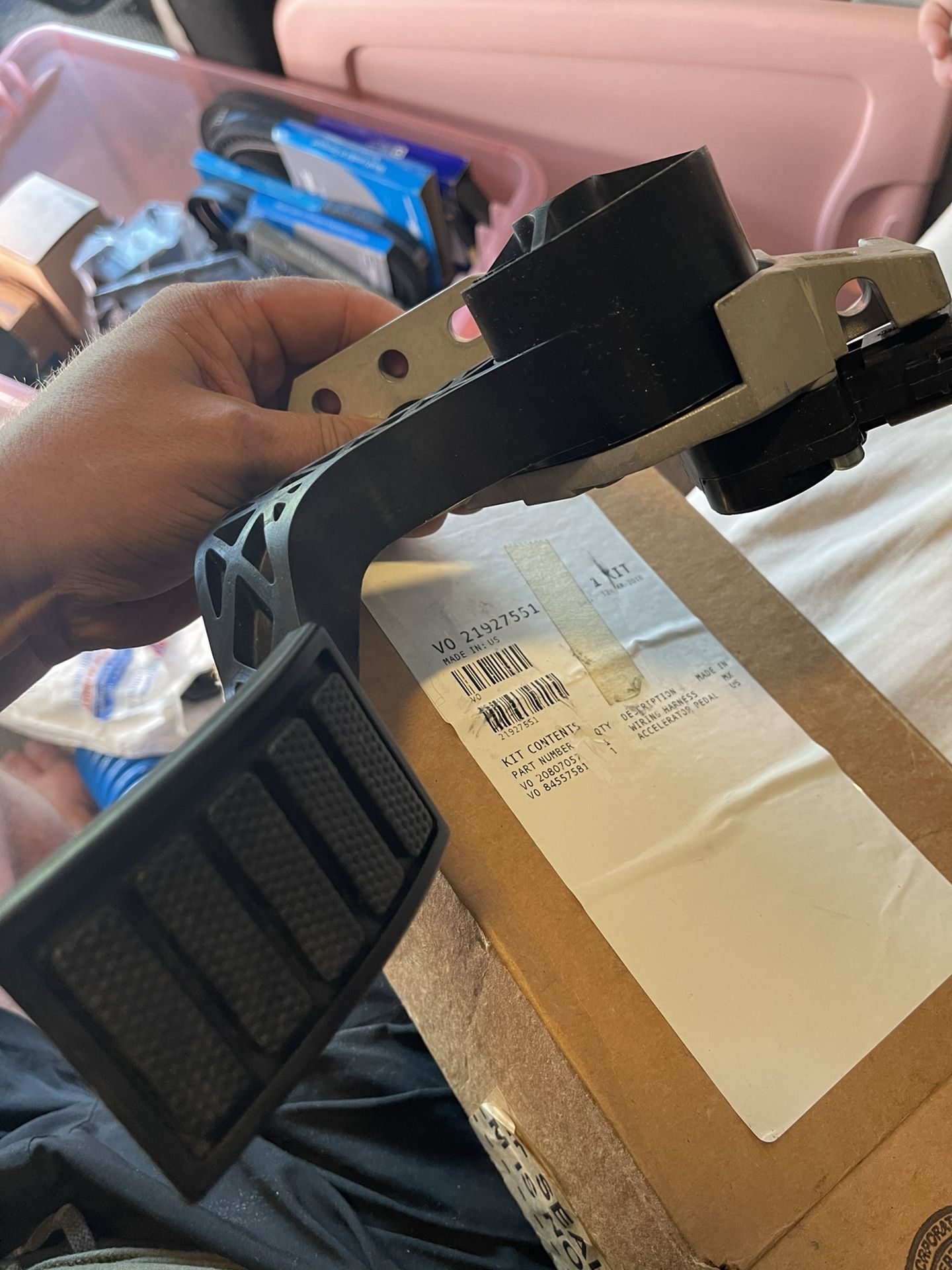 Volvo VNL Throttle pedal, OEM, New