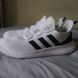 Like NEW! Adidas Kaptir Mens Size 10