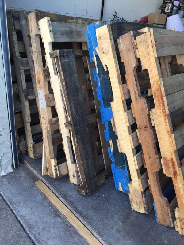 FREE PALLETS - YOU HAUL