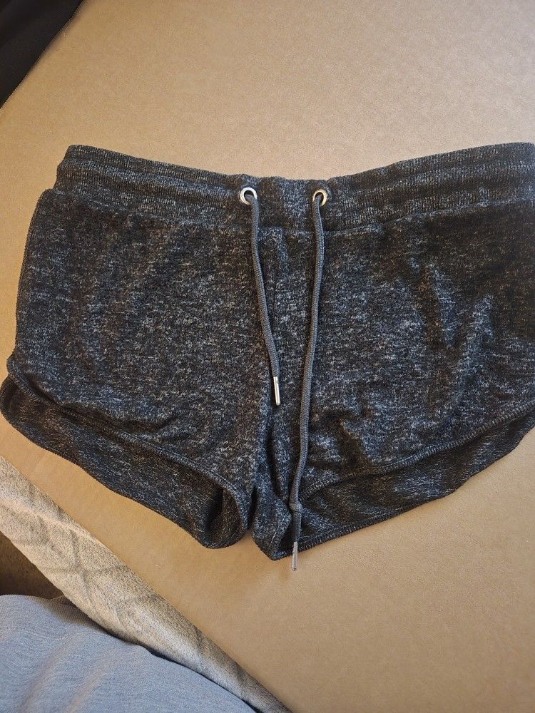 Garage black shorts Size XS