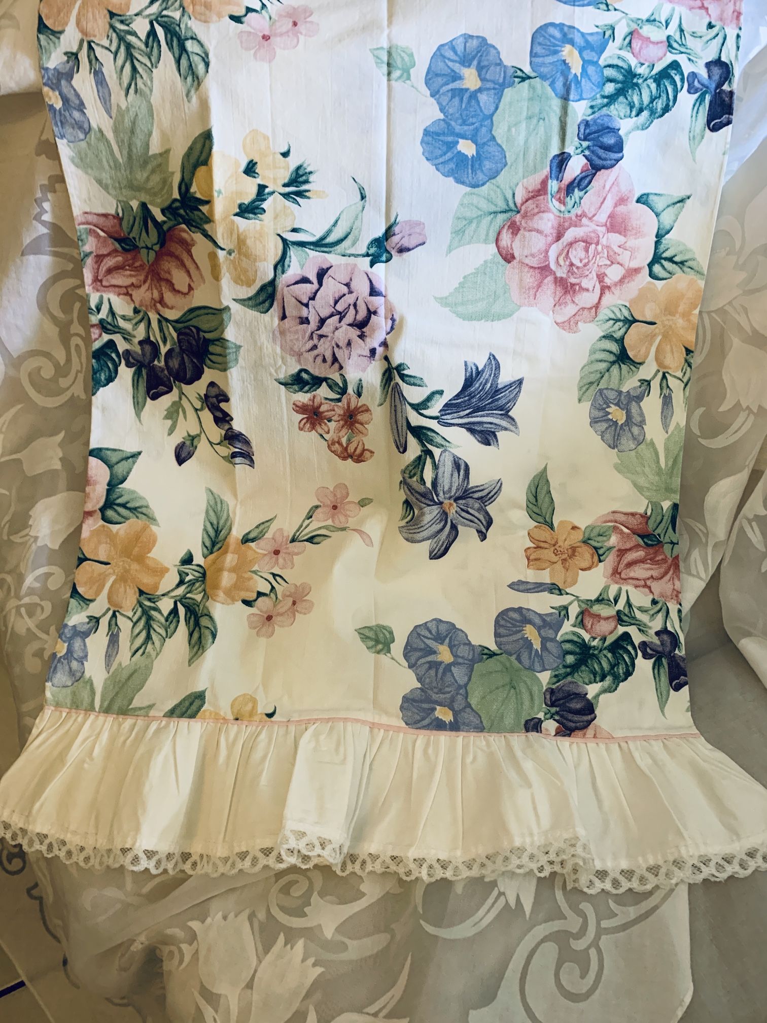 Vintage Wamsutta Sipercale Plust Std Ruffle Pillowcase Floral Ruffle Lace Trimmed
