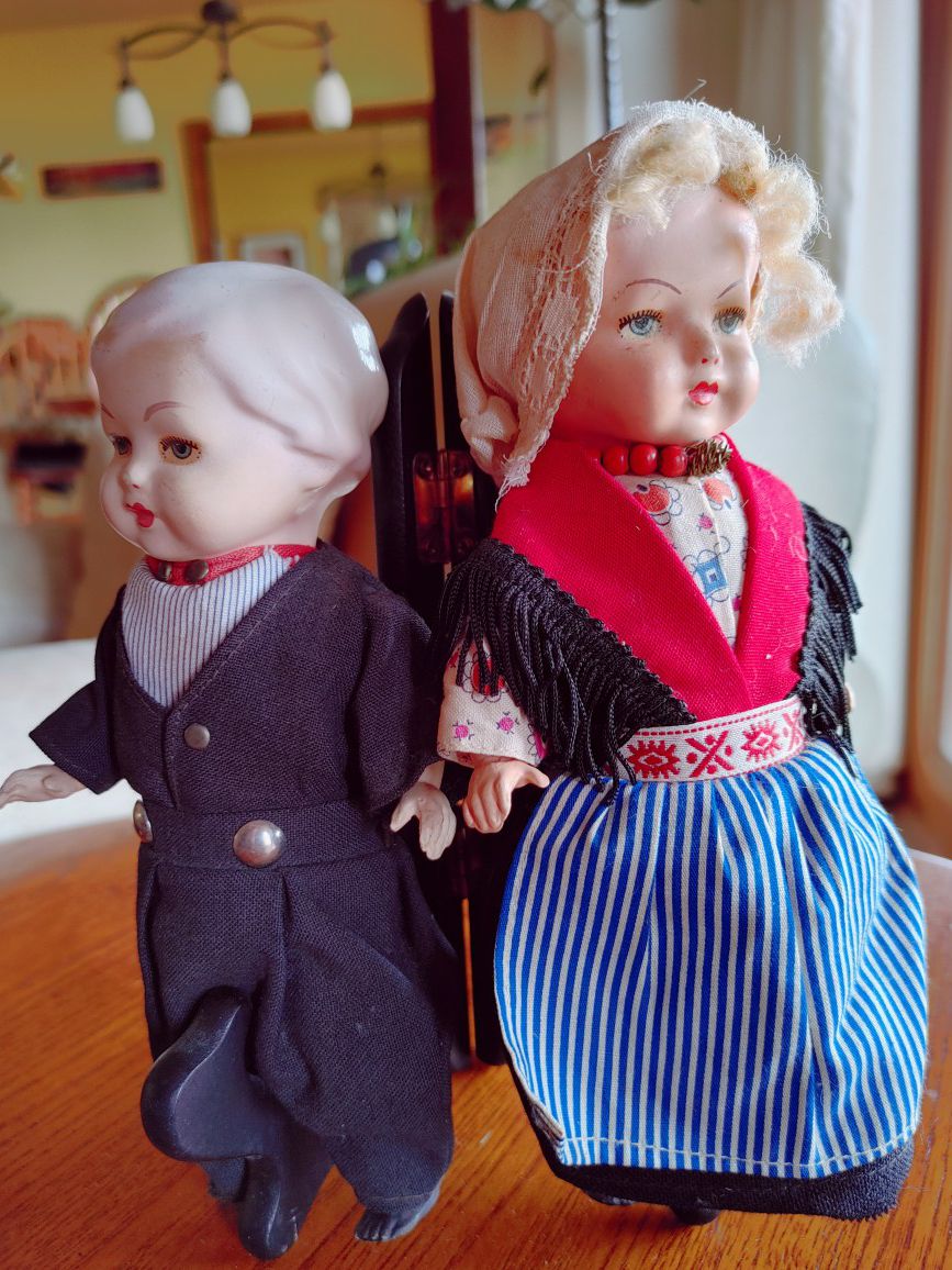 Antique Porcelain Dolls (4)