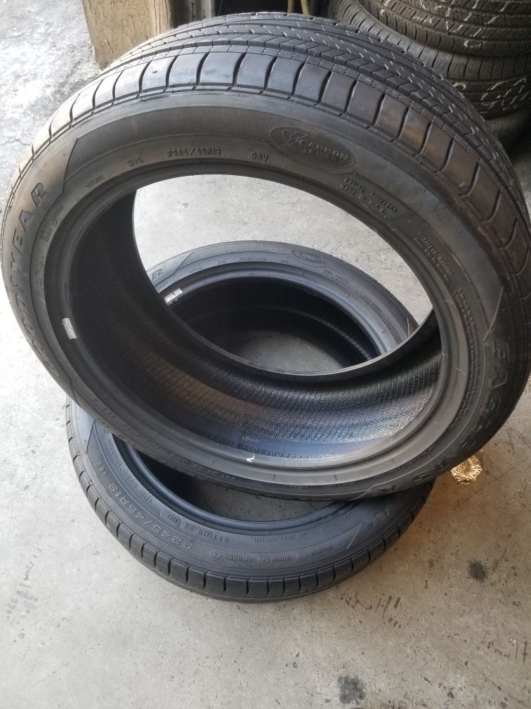 Used tires 245/45/19