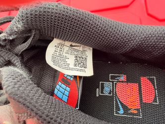 Nike Sneakers Size 10.5 DQ7630-001