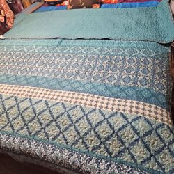 $20  BOHO BLUE/TURQUOISE TWIN  BED COVERLET