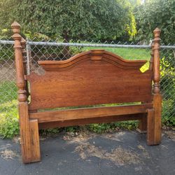 Queen Size Bed In Need Of Refinishing 