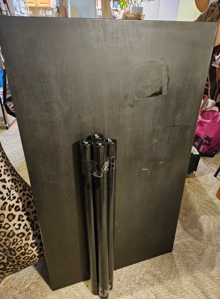 Black Table, Detachable Legs