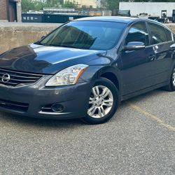 Nissan Altima 2011
