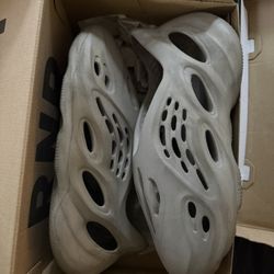 Adidas Yeezy Foam Runners 