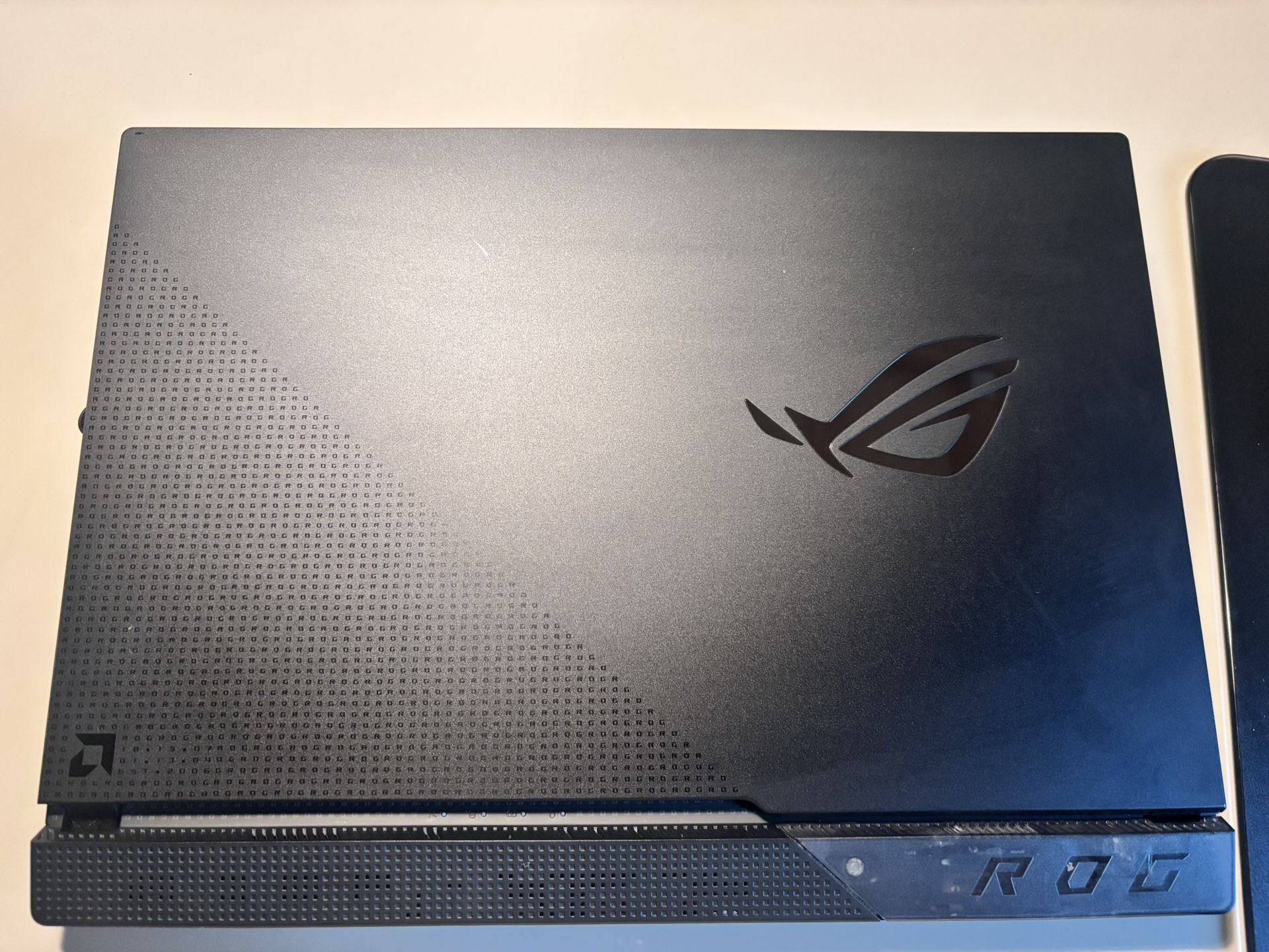 Amd Gaming Laptop. RX 6800M. Ryzen 9 5980HX