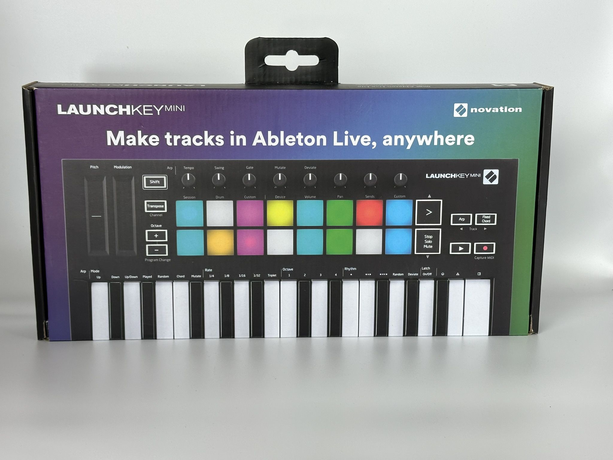 Novation Launchkey Mini - Compact MIDI Keyboard Controller - Excellent
