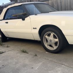 1991 Ford Mustang