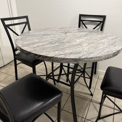 Dinning Table 