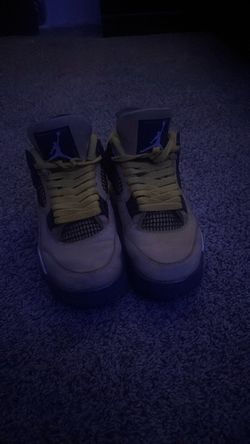Air Jordan 4 Retro