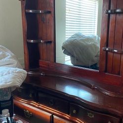 📣 FREE — Heavy Wooden Dresser w/ Mirror (Must Bring 2 People)