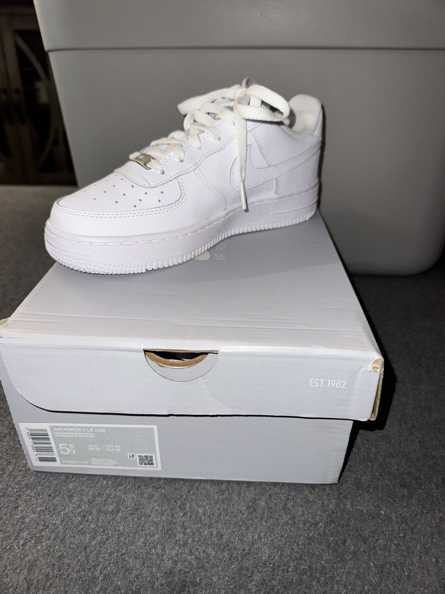 Air Force Kids Size Shoes Y White $60