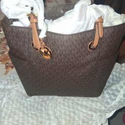 Michael Kors Bag New 75$