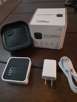 Blink outdoor camera, with rain mount and sync module