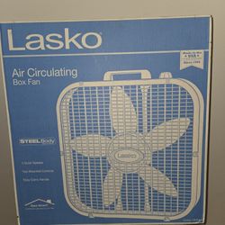 1 Fans 20inch X 30inch $10