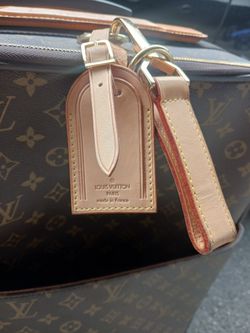 Authentic Louis Vuitton Handbag for Sale in Euclid, OH - OfferUp